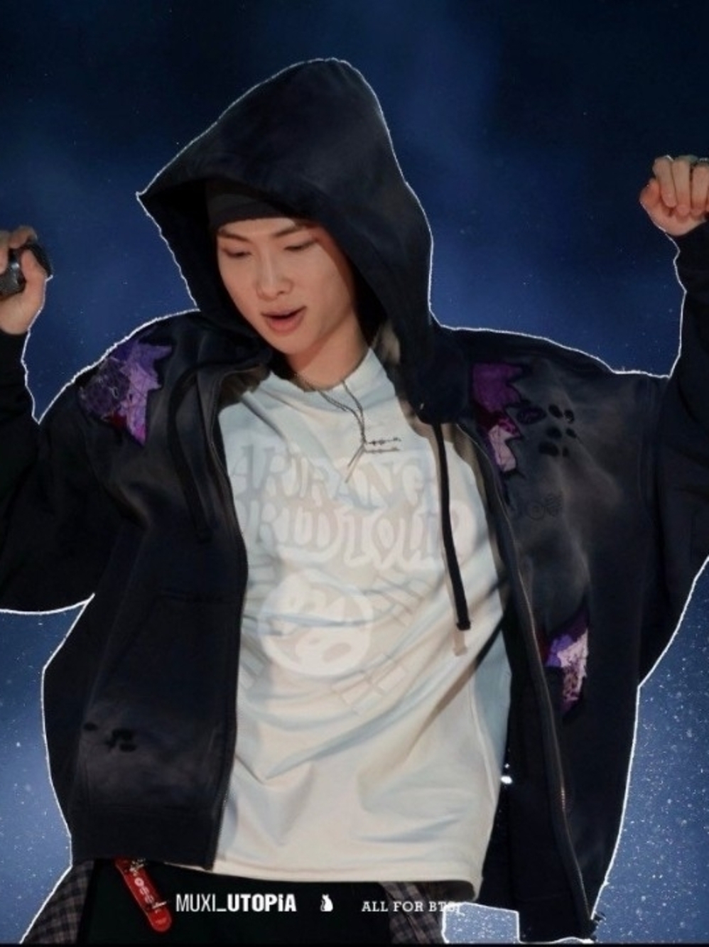 Hard To GET! Nwt BTS Official Gray Arirang Tour T Shirt. Sold Out On Weverse.